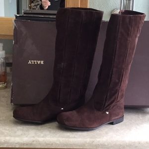 New Bally Indiana Kid Suede Boots, Size 6